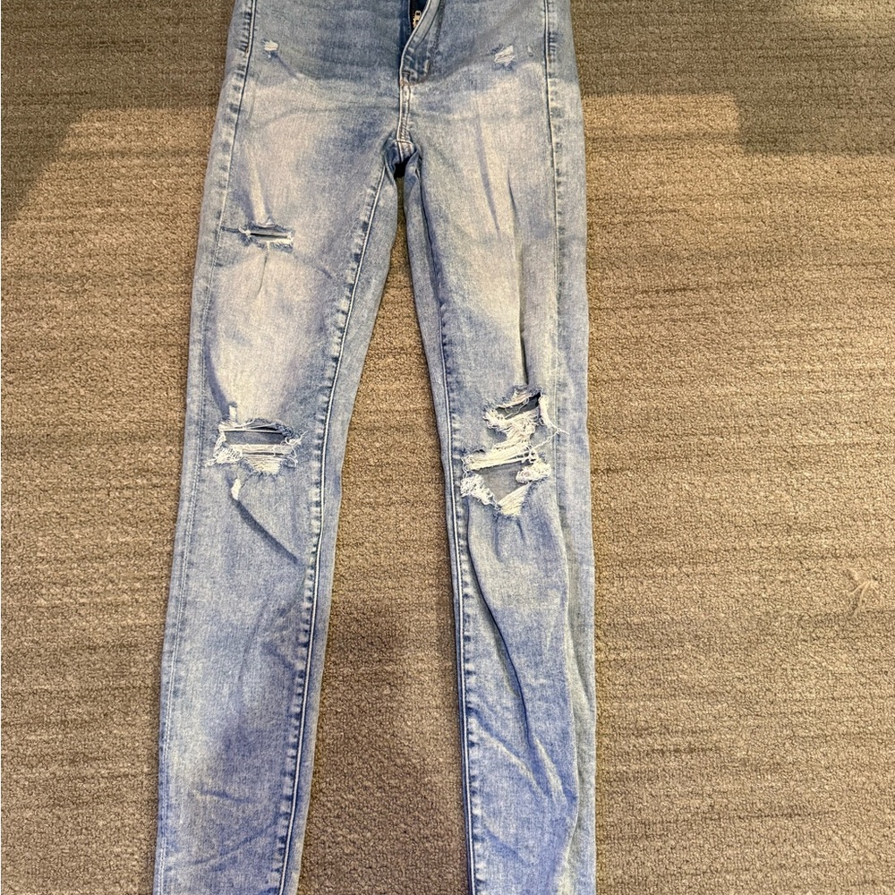 American Eagle Outfitters Light Blue Distressed Skinny Jeans